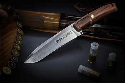 Les couteaux de chasse de qualité sont un outil indispensable pour les chasseurs chevronnés.