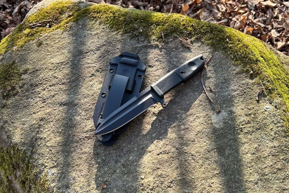 Couteau tactique DEFENDER 2 noir - Couteaux de chasse - Extrema Ratio